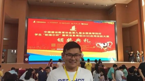 以身作则，自强自立的学生干部—赵梦龙